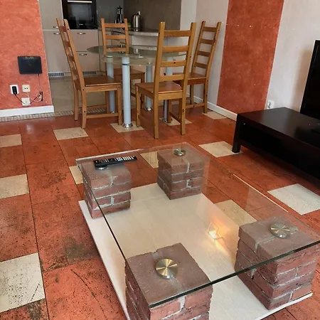 Apartmán Modern In Center With Free Parking *